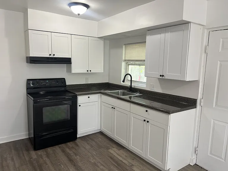 1156 Triple Hill Dr #B — Photo 12