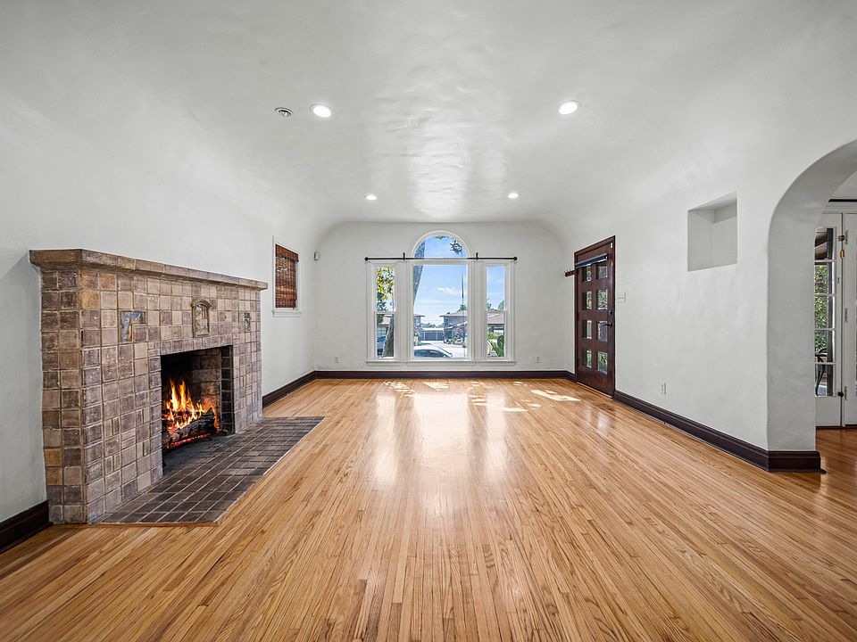 1st image of 2227 Mira Vista Ave