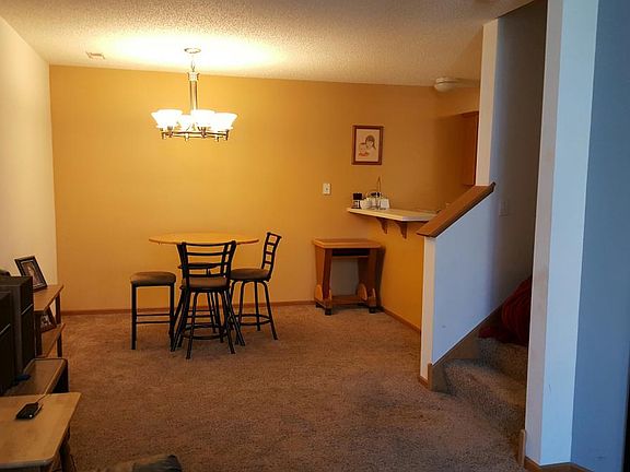 3rd image of 5106 207th St N