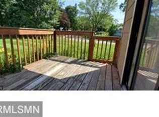 2101 Kings Valley Rd W, Golden Valley, MN 55427