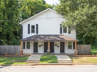 211 W Murphy St, Madison, NC 27025