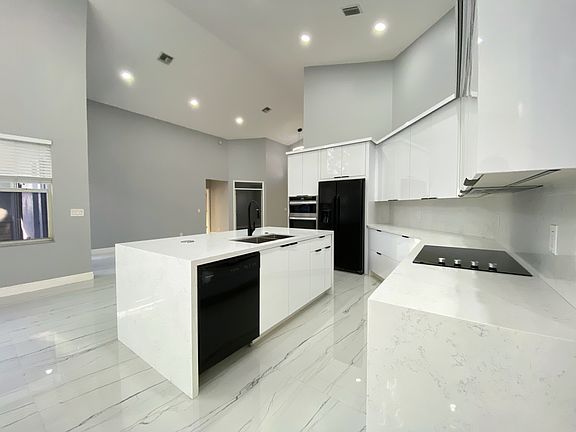 5th image of 9848 NW 48th Ct #0
