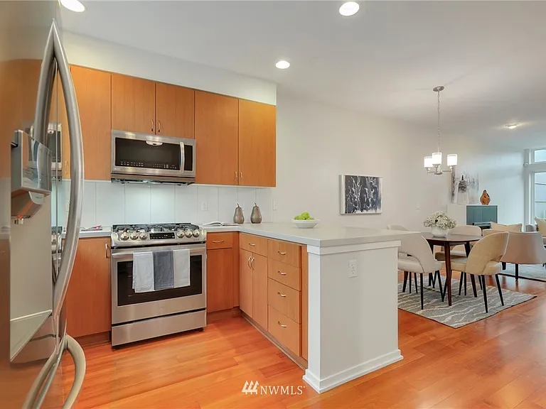 15175 NE 81st Way #102 — Photo 11