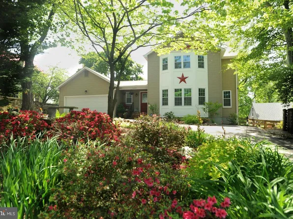 3683 Blenheim Blvd, Fairfax, VA 22030