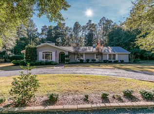 40 W Barrett Rd, Pinehurst, NC 28374