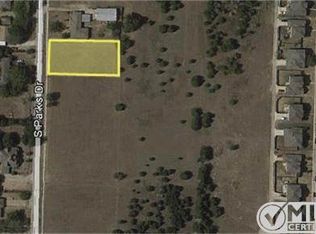 4 Parks Dr, Desoto, TX 75115
