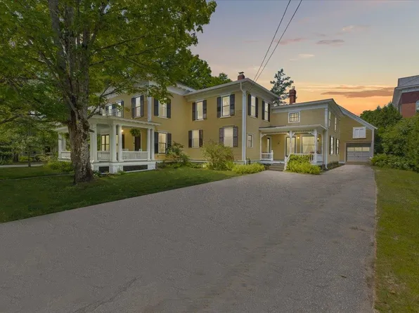 50 Commonwealth Avenue, Hyde Park, VT 05655