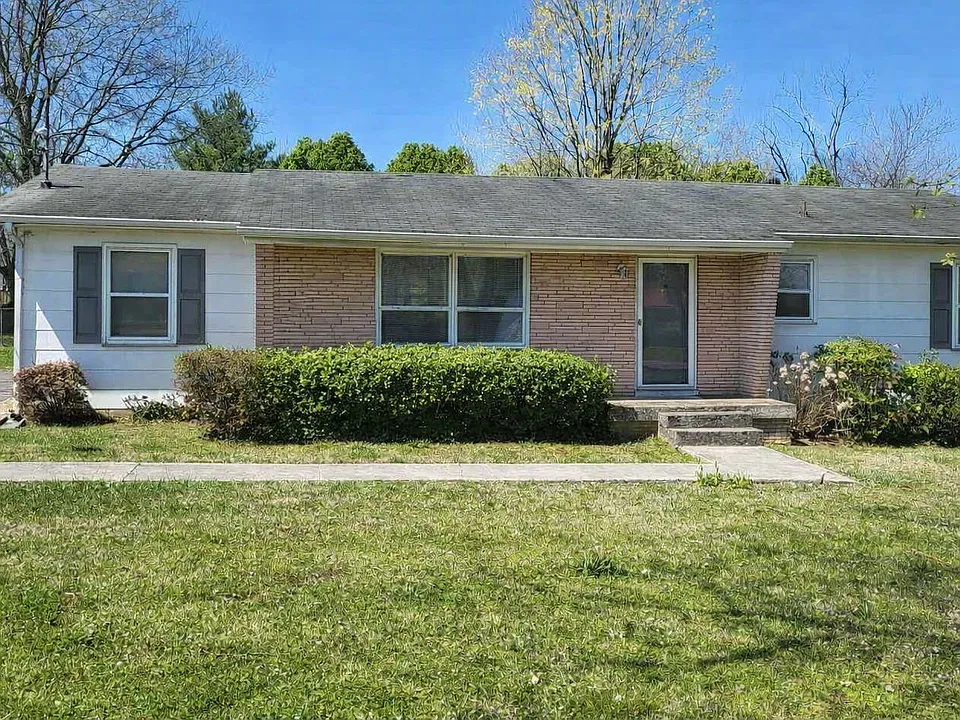 1711 Hamilton Dr