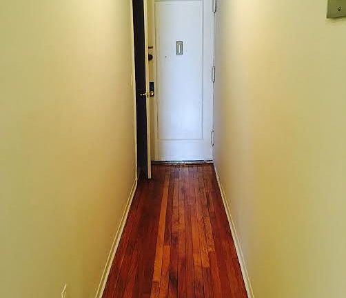 3rd image of 3204 Kingsbridge Ave APT 6G