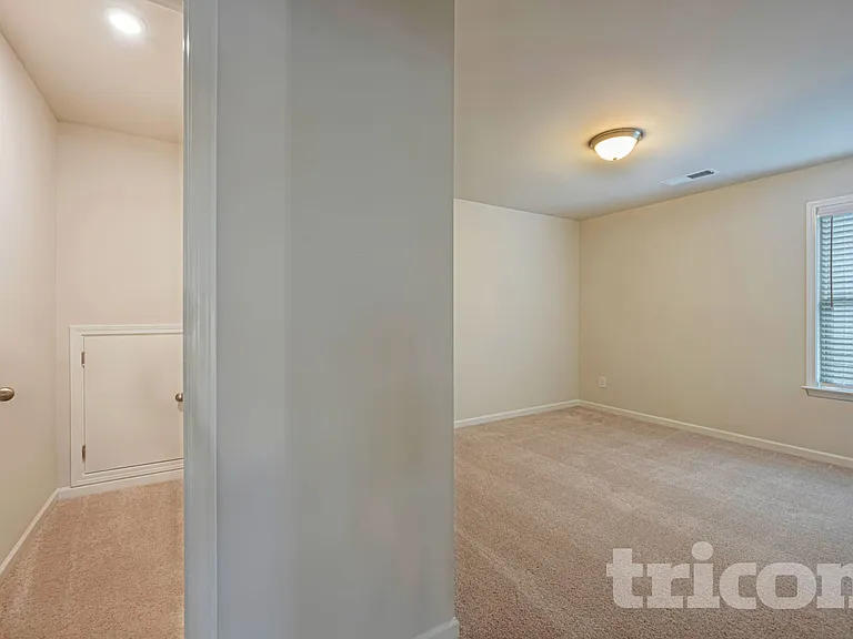 317 Oxbow St — Photo 10