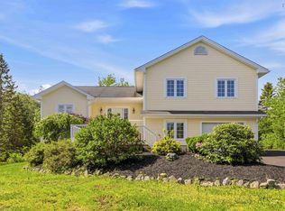 155 Grinstead Ln, Stillwater Lake, NS B3Z 1P1