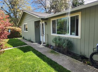 410 2nd St, Rogue River, OR 97537