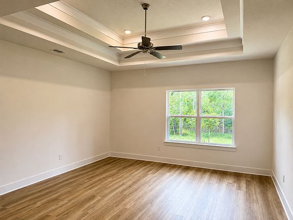 4th image of 107 Holley Grove Ln