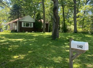 142 School St, Wood Dale, IL 60191