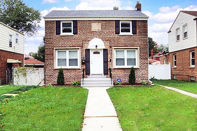 1st image of 10130 S Luella Ave