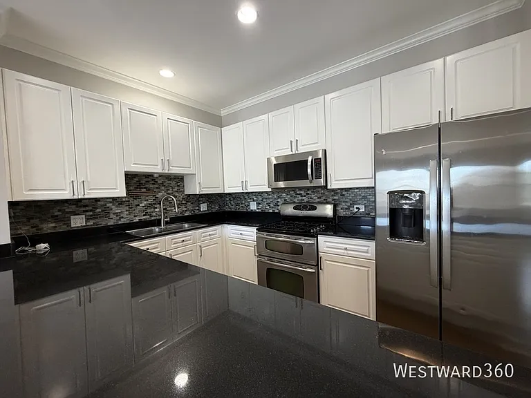 2632 N Halsted St #4 — Photo 4