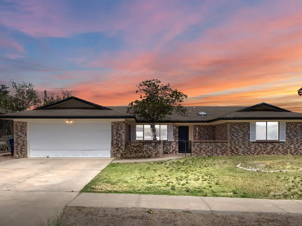 1655 Candlelight Dr, Las Cruces, NM 88011