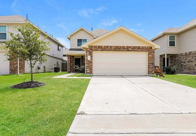 18531 Rock Flats Ravine Dr — Photo 1