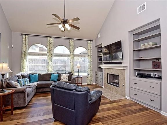 5th image of 2604 Ravenwood Dr