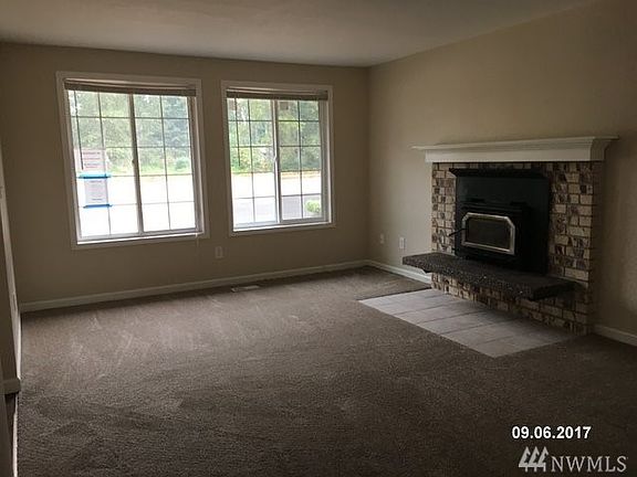 3rd image of 12016 150th Street Ct E