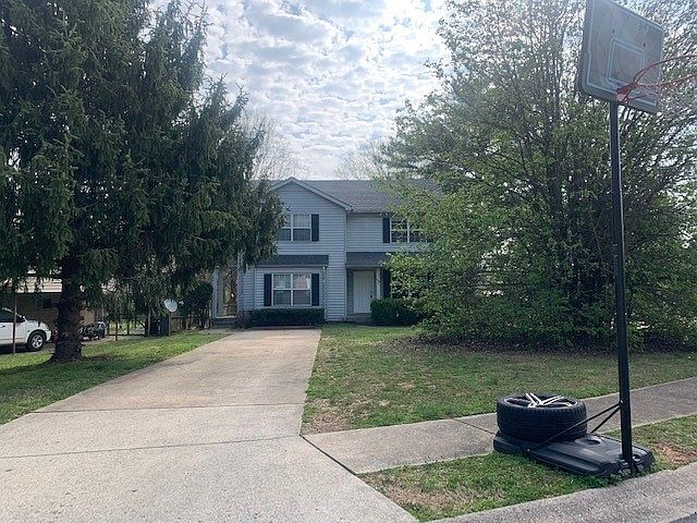 1st image of 109-109B Cunningham Pl