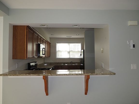 3rd image of 23 Gardencourt Dr