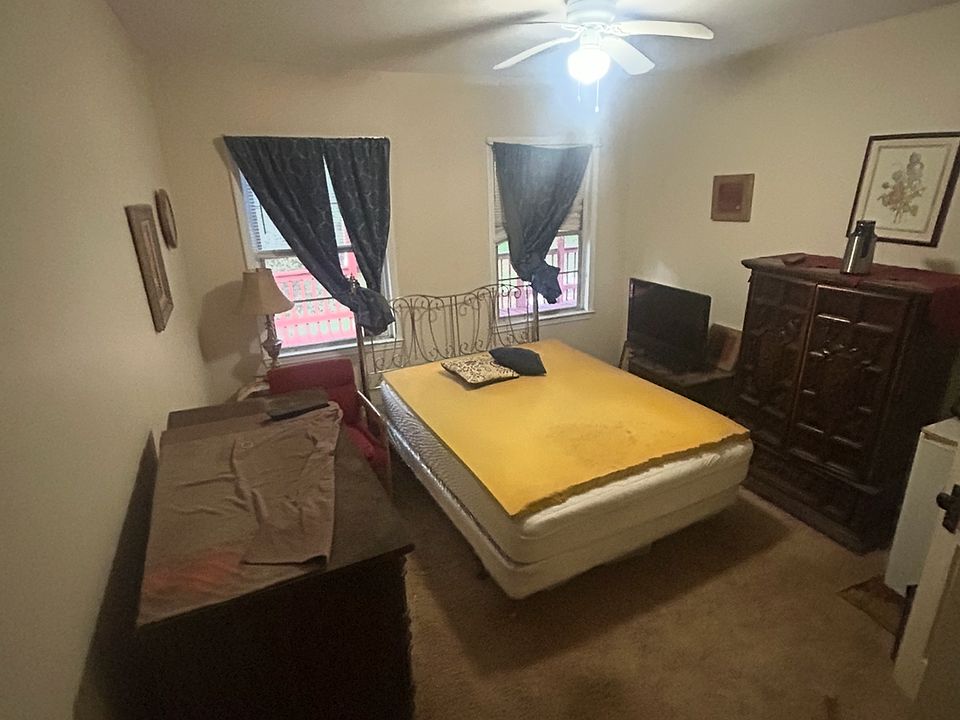 2nd image of 1454 Columbia Dr #6