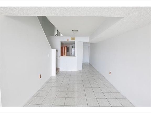 4th image of 12378 NW 11th Ln