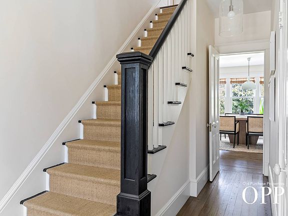 4th image of 24 S Howells Point Rd