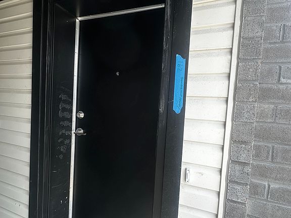 3rd image of 145 Tapscott Rd #18