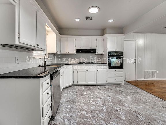3rd image of 10300 Major Ave