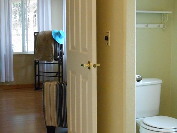 2nd image of 1808 Daylily Ln SE