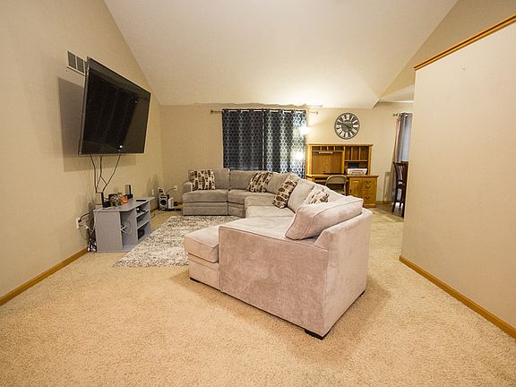 4th image of 2344 NW 45th St