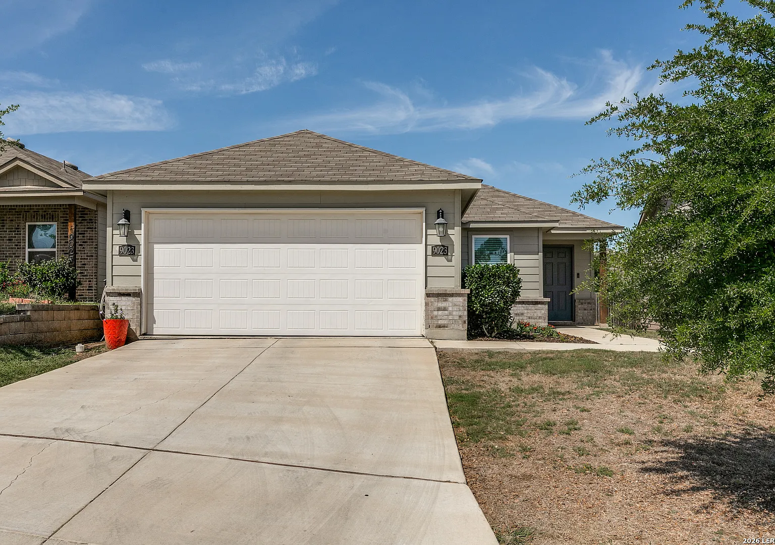 3 bed, 1234 sqft, $1,800 — Photo 1