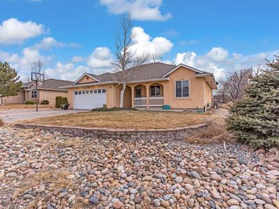 380 W Palmer Lake Dr, Pueblo West, CO, 81007