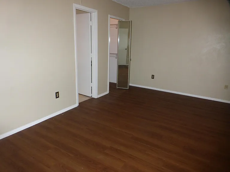 2905 Raintree Dr — Photo 33