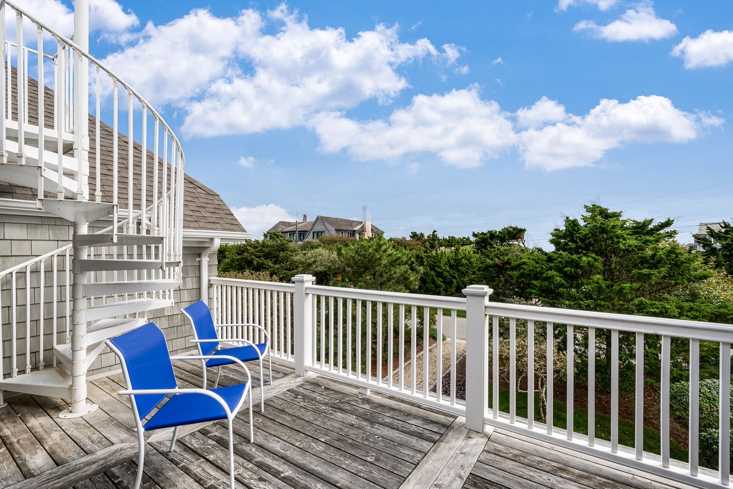 102 Marine Blvd in Amagansett Out East