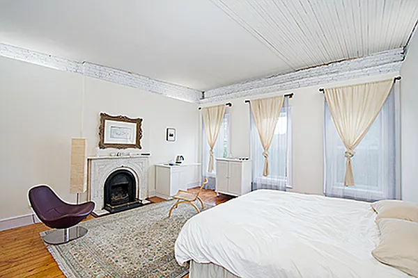 Sold by Vandenberg | media 3