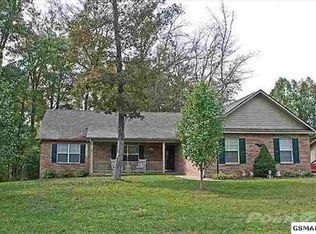 815 Gateway Ln, Seymour, TN 37865