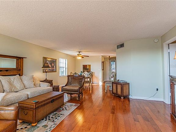 3rd image of 6960 20th Ave N APT 401