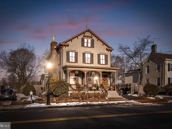 34 N Main St, Allentown, NJ 08501