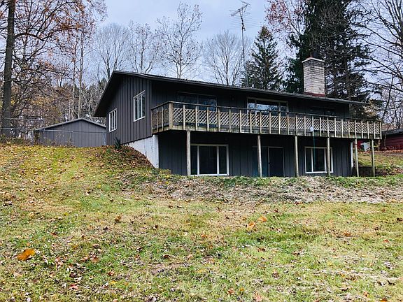 3rd image of 49496 County Road 374