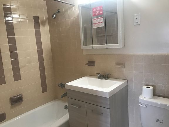 Nicely updated bathroom