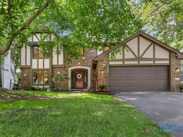 7018 Dunstans Ln, Toledo, OH 43617