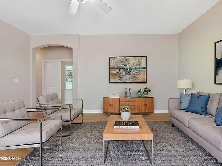 881 S Porter St — Photo 5