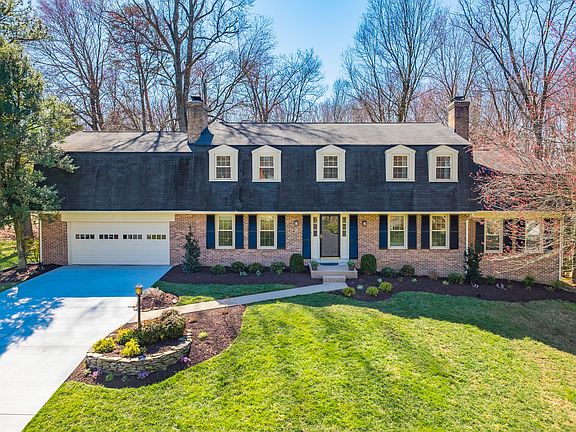 2nd image of 9537 Locust Hill Dr