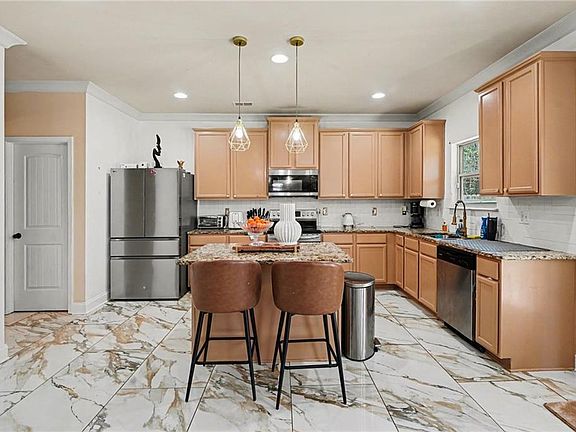 2nd image of 1406 Stone Ridge Ct