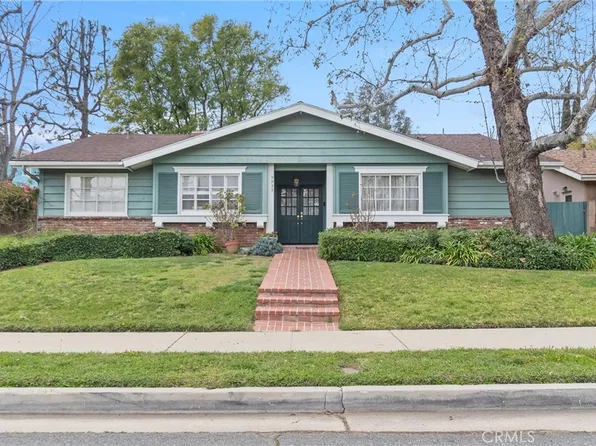 9933 Hayvenhurst Ave, North Hills, CA 91343