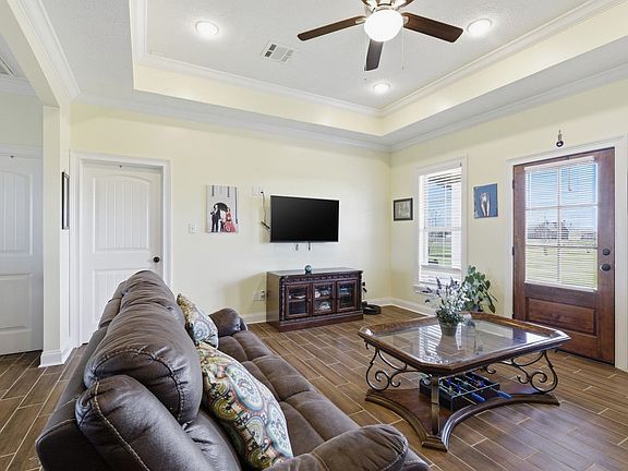 5th image of 24500 Gillson Rd