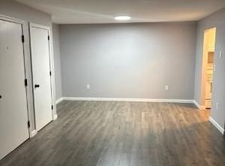 4 Autumn Leaf Dr APT 15, Nashua, NH 03060